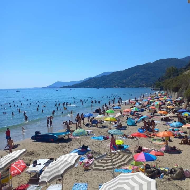 Casa Fronte Mare Διαμέρισμα Βεντιμίλια Εξωτερικό φωτογραφία