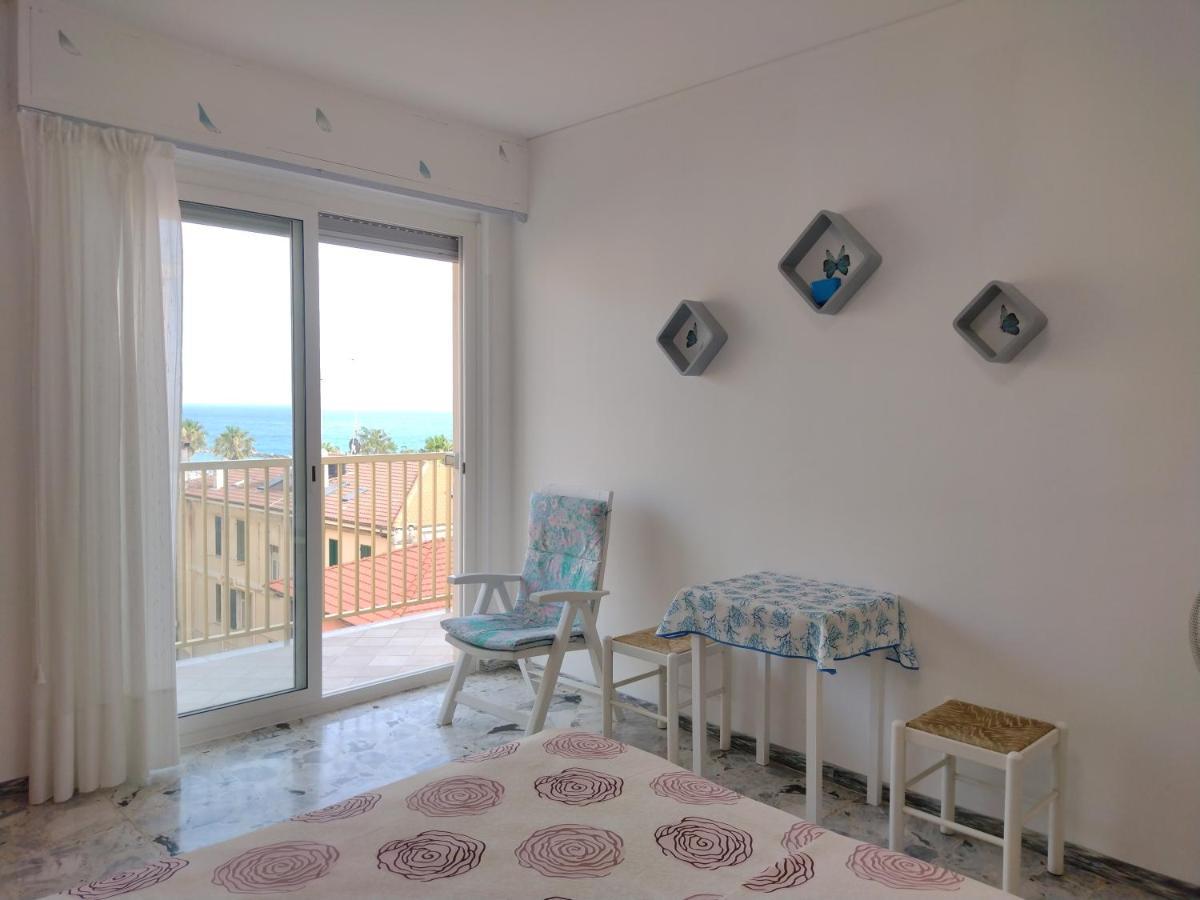 Casa Fronte Mare Διαμέρισμα Βεντιμίλια Εξωτερικό φωτογραφία