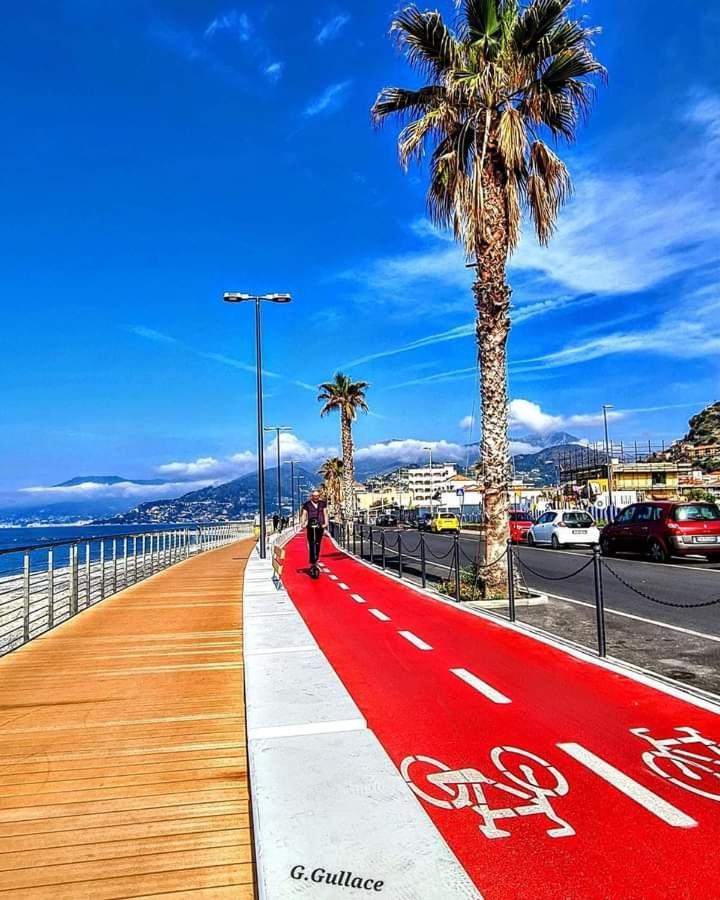 Casa Fronte Mare Διαμέρισμα Βεντιμίλια Εξωτερικό φωτογραφία